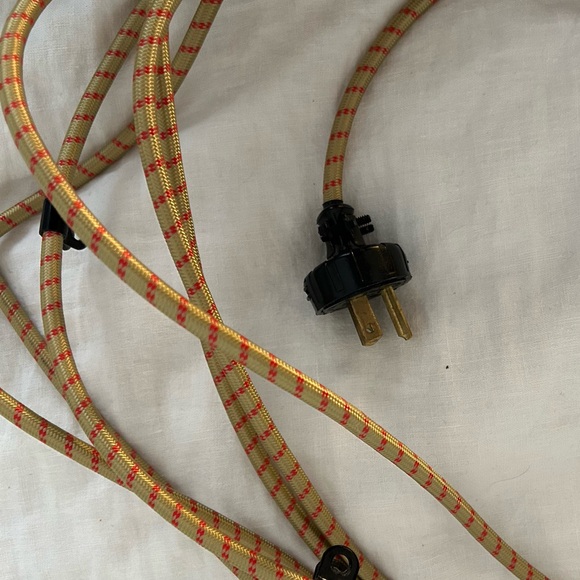 Schoolhouse Electric Utility Plug In Pendant + G40 Bulb - Picture 2 of 7